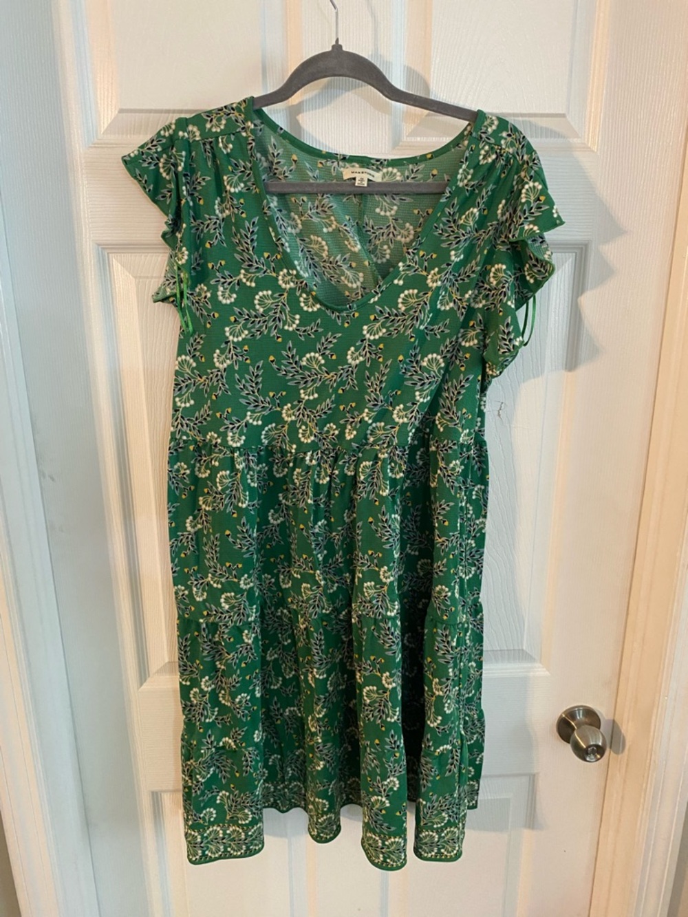 Max Studio Green Floral V-Neck Midi Dress